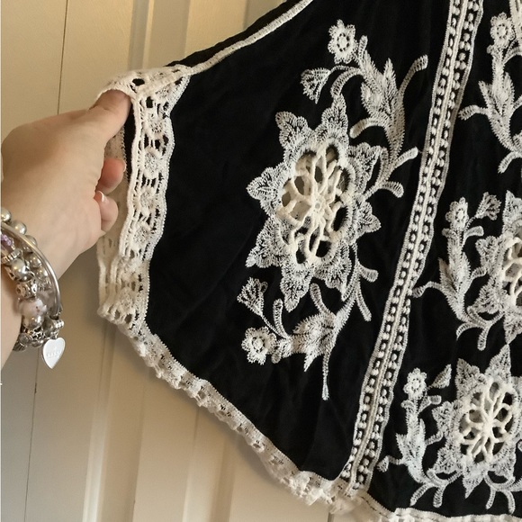 Crochet top - Picture 2 of 4